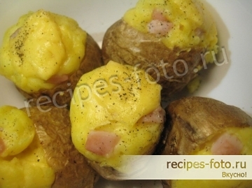 Картофель с начинкой запеченный в духовке в мундире