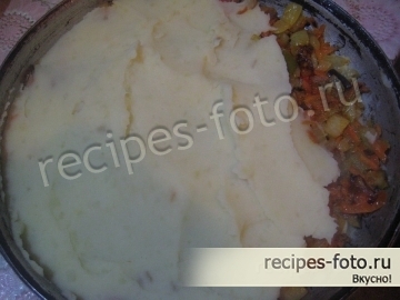 Картофельная запеканка в духовке с овощами без мяса