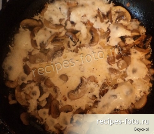 Курица с грибами в сливках в духовке