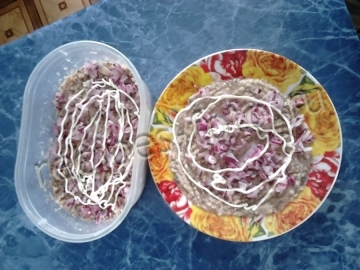 Салат "Мимоза" с плавленым сыром и картошкой