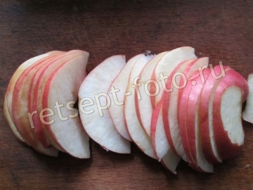 Творожная запеканка с цедрой и яблоками "Роза"