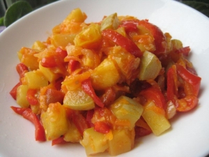 Овощное рагу с кабачками и картошкой без мяса 