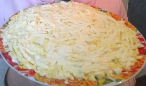 Салат "Мимоза" с плавленым сыром и картошкой 