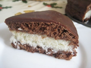 Кокосовый торт "Баунти" с бисквитными коржами 