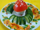 «Мухомор» из яиц для детей 2 года