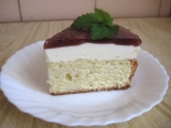 Бисквитный трехслойный торт с творогом и желе 